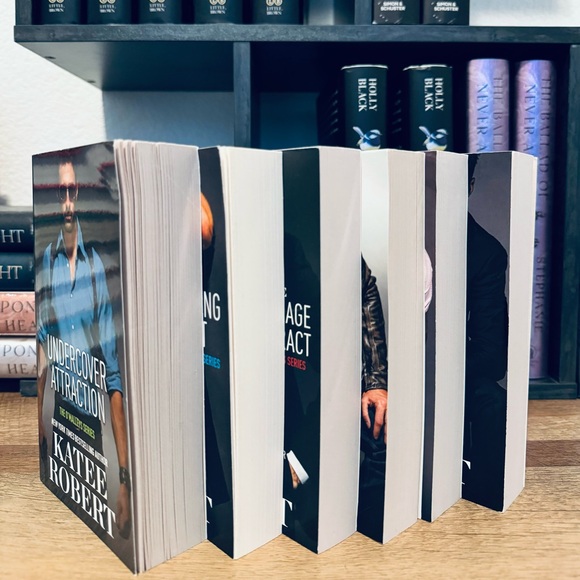 OOP / OG The O’Malleys Series by Katee Robert - Picture 5 of 11